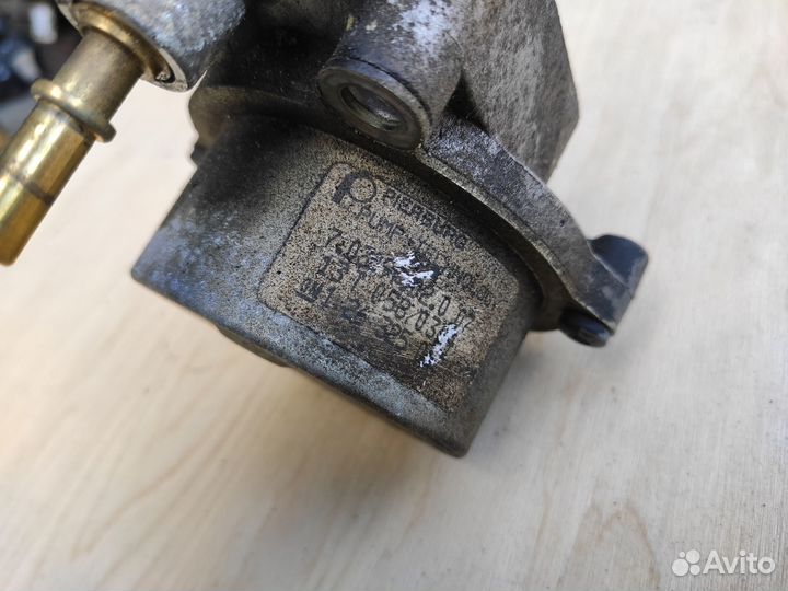 Вакуумный насос A20NFT Opel Astra J Insignia