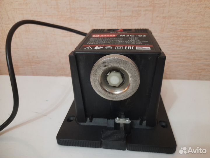 Машина для заточки сверл ножниц ножей стамесок