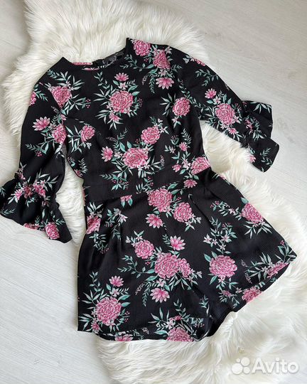 Комбинезон с шортами xs/s