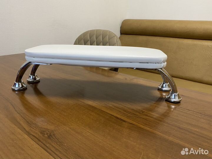 Подставка для рук маникюр