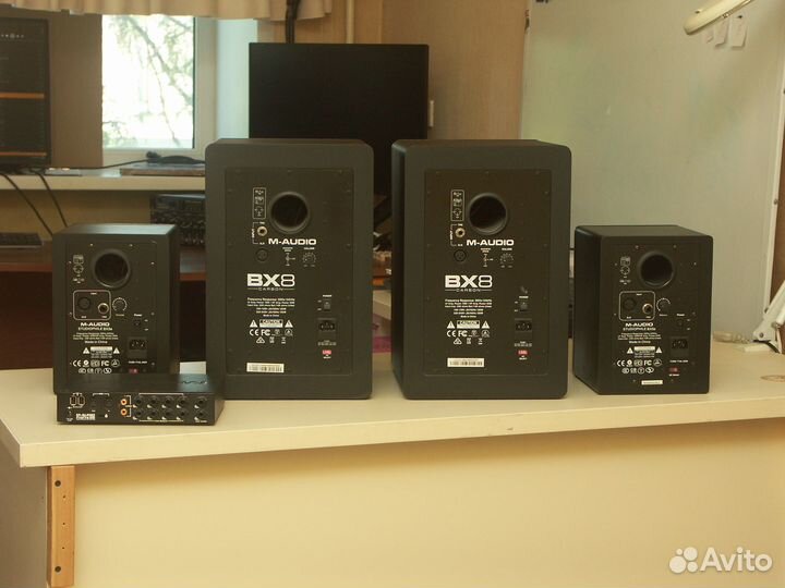 Комплект студийных мониторов M-Audio BX8 + BX5a