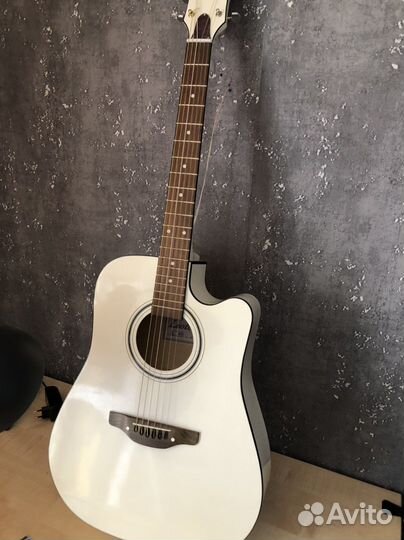 Гитара шестиструнная