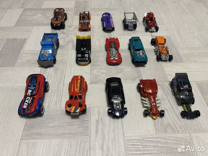 Машинки хот вилс hot wheels