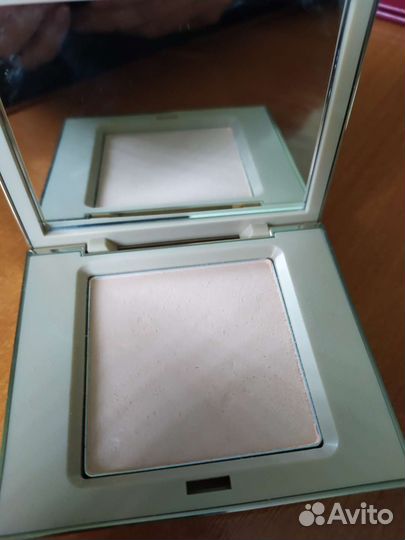 Пудра Эйвон