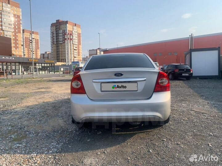 Ford Focus 1.8 МТ, 2008, 179 196 км