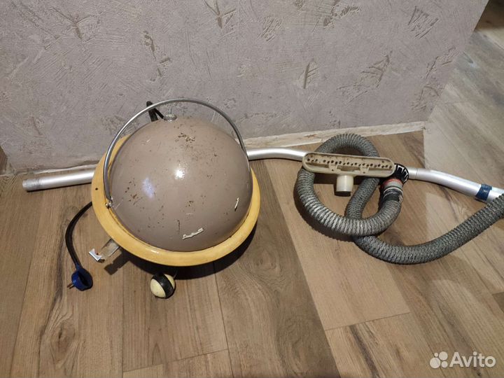Пылесос СССР saturnas