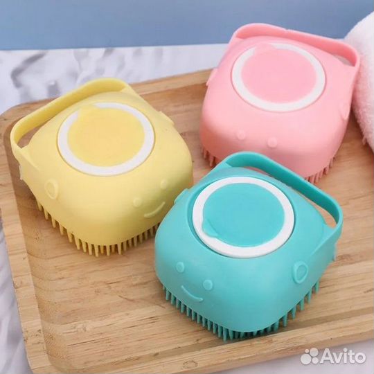 Мочалка губка для мытья с резервуаром и дозатором