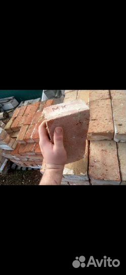 Кирпичи