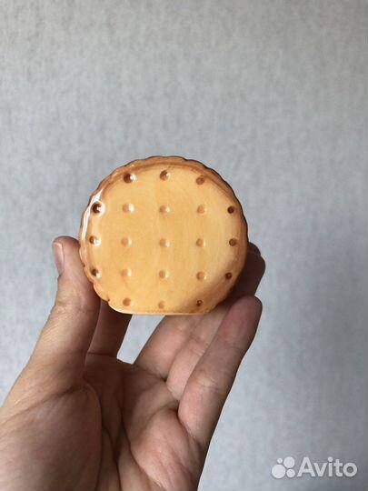 Керамическая фигурка Печенье солонка