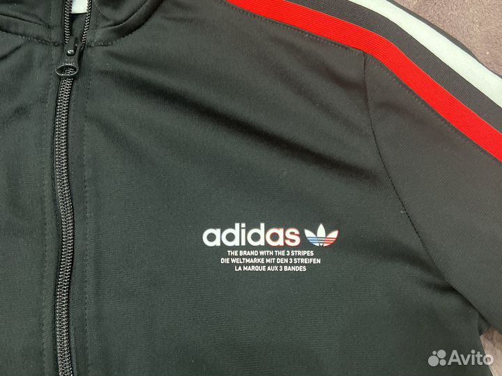 Спортивный костюм для мальчика 140-146