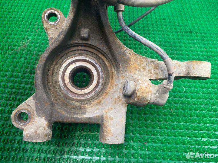 Кулак поворотный передний правый Hyundai Sonata EF