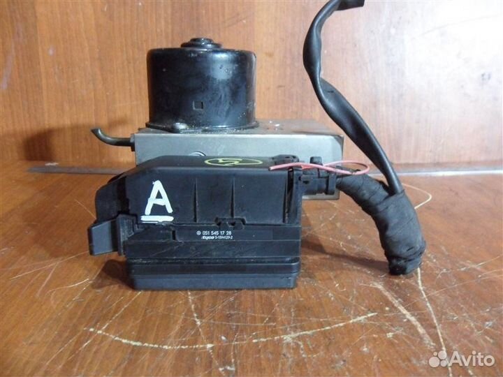 Блок abs Mercedes-Benz C-Class W203 M272 3.5