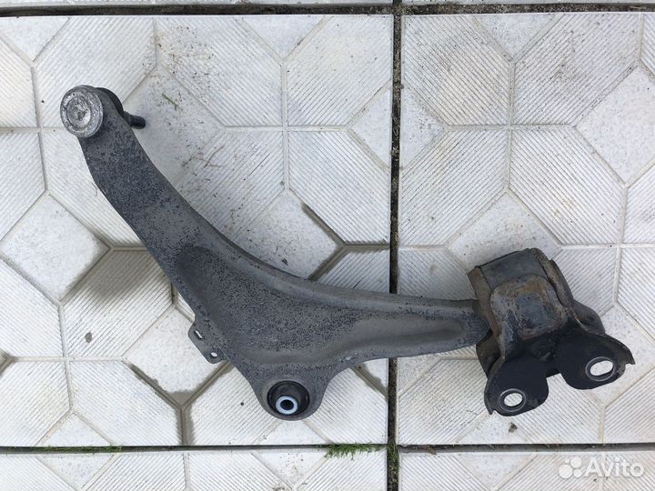 Рычаг передний левый Вольво 31429321