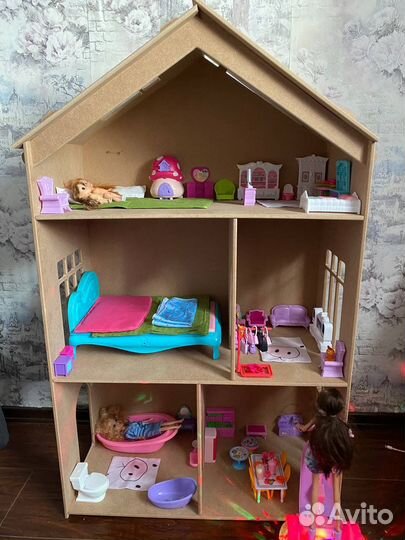 Домик кукольный