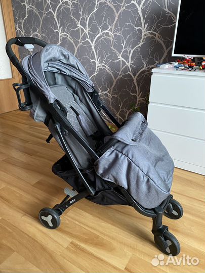 Коляска прогулочная летняя бу