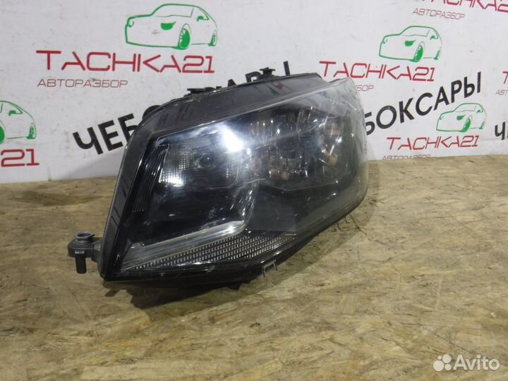 Фара левая VW Caddy 4 (2015+) галоген