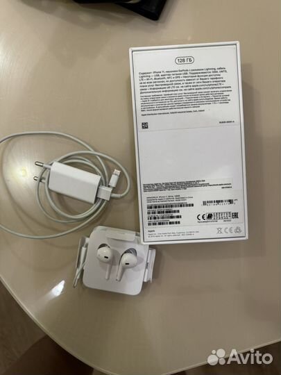 iPhone 11, 128 ГБ