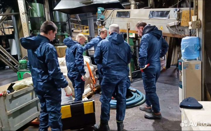 Комбинезон защитный одноразовый