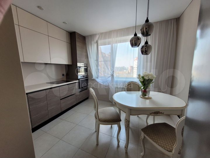 3-к. квартира, 80 м², 14/17 эт.