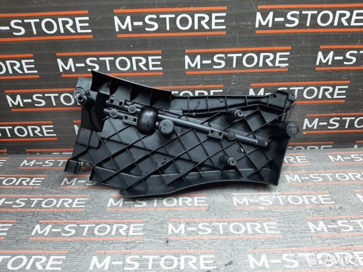 Ящик для инструментов левый Bmw X5 E53 N62B44A