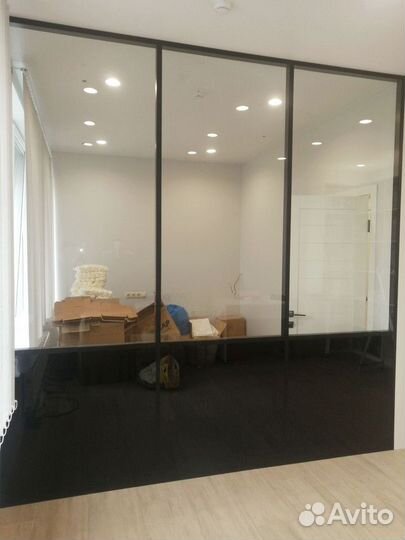 Межкомнатные стеклянные перегородки раздвижные