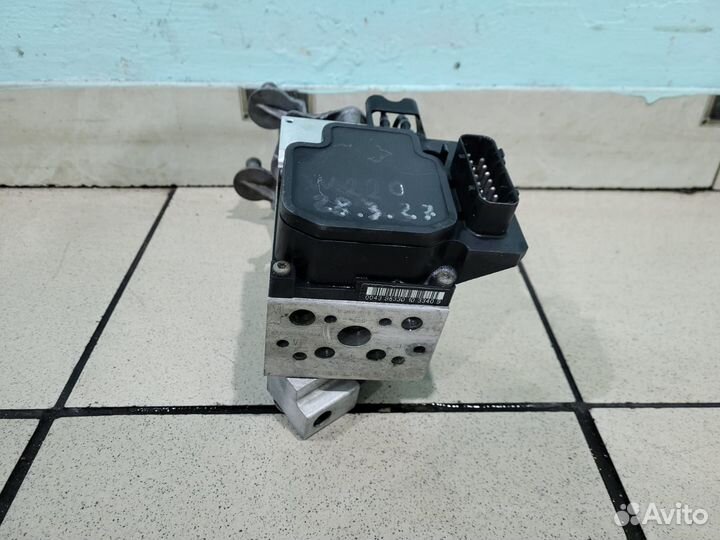 Блок абс Mercedes-Benz W220