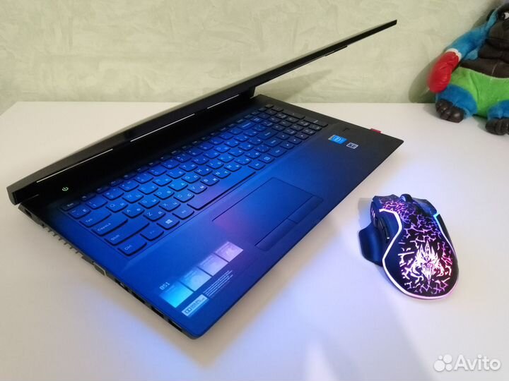 Новый 8 гиговый мощный ультрабук на SSD