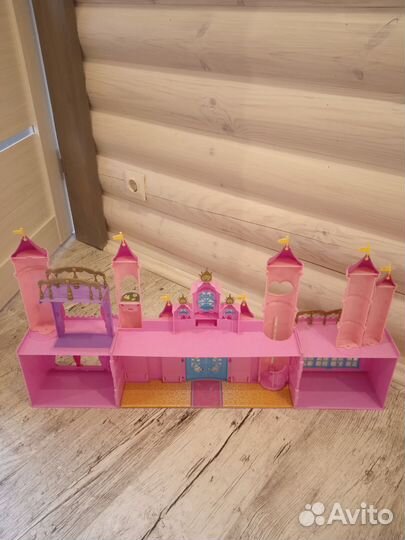 Замок игрушка цена 500, так же кафе 500