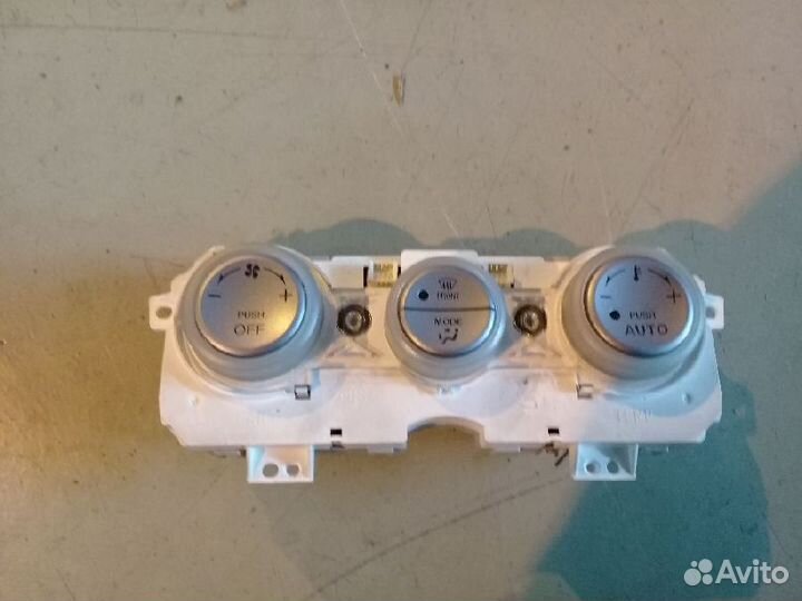 Блок управления климат-контролем Mazda Atenza 6