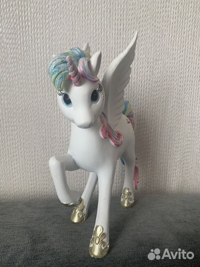 Статуэтка Единорог