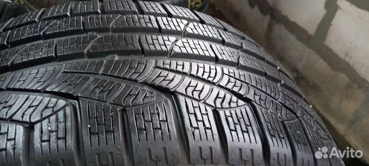 Pirelli Winter Sottozero Serie II 235/35 R19 87V
