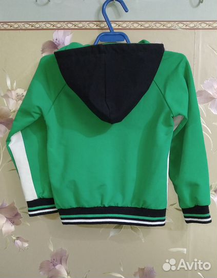 Спортивная кофта на молнии