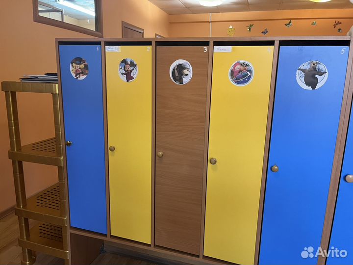 Детский стульчик и столы