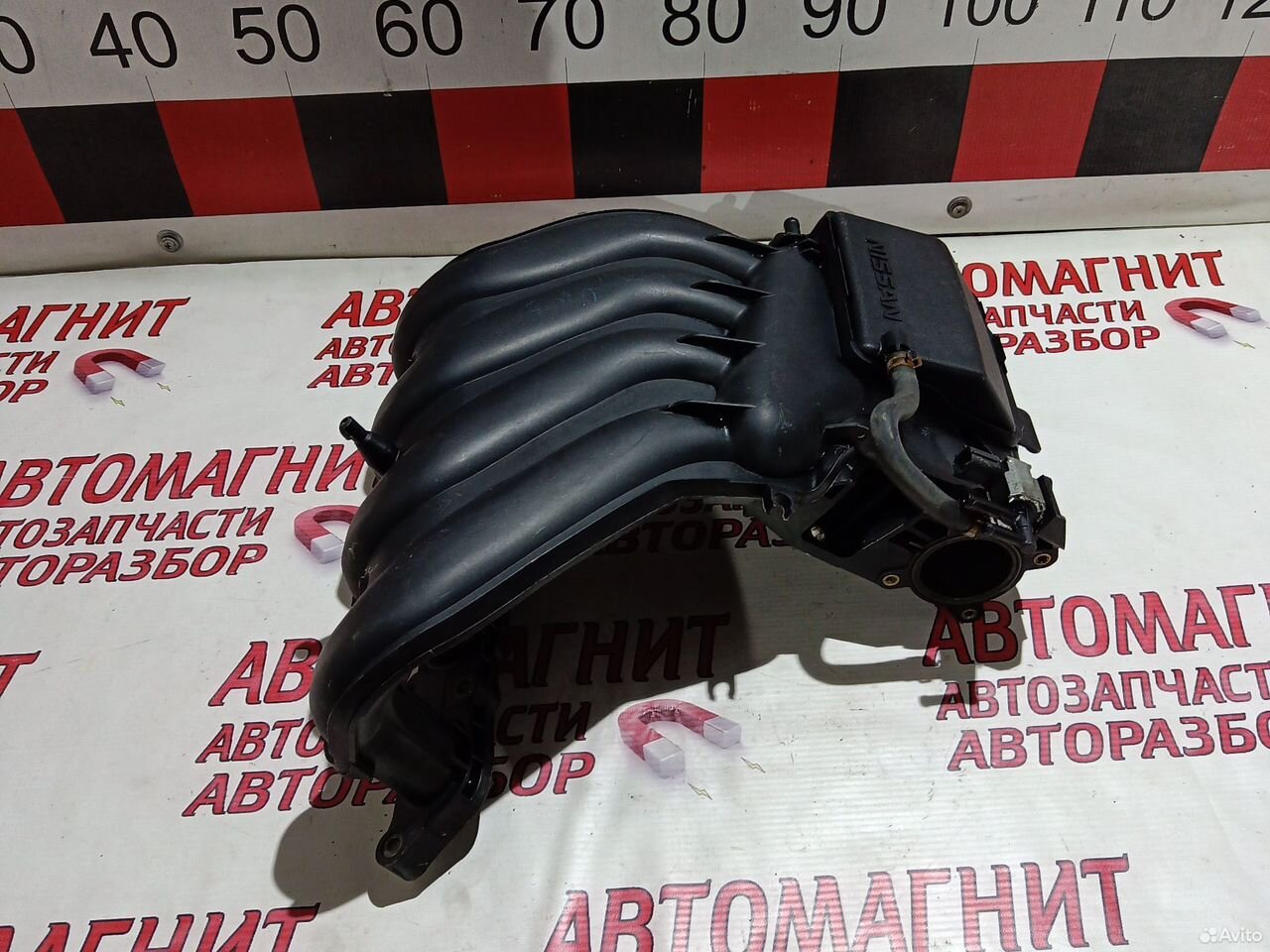 Колектор впускной Ниссан Жук