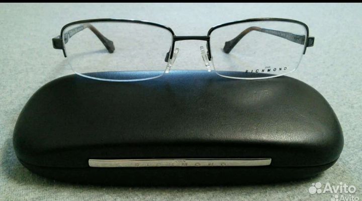 Оправа John Richmond (Италия)