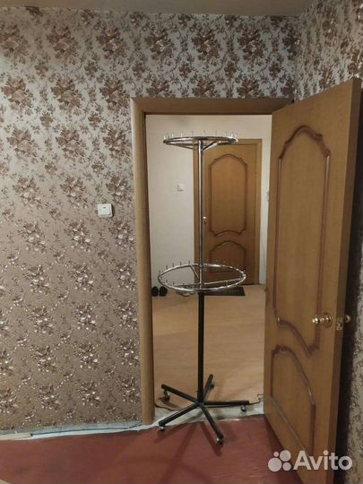 Стойка для одежды