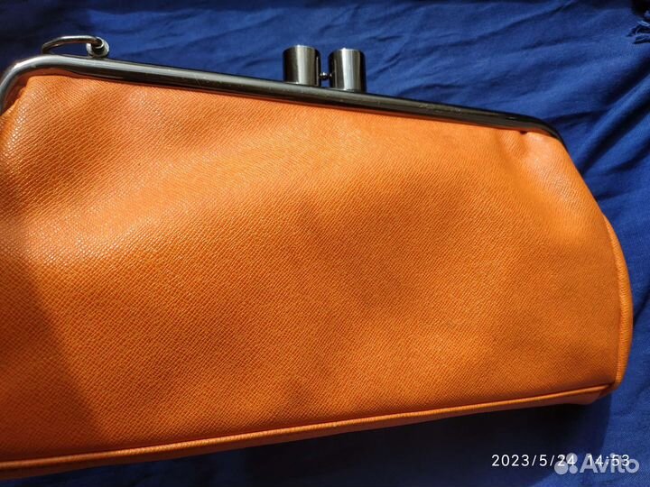 Оранжевый радикюль