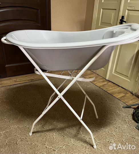 Детская ванночка с подставкой