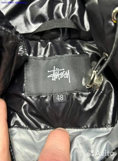 Гладкий пуховик Stussy: комфорт и стиль