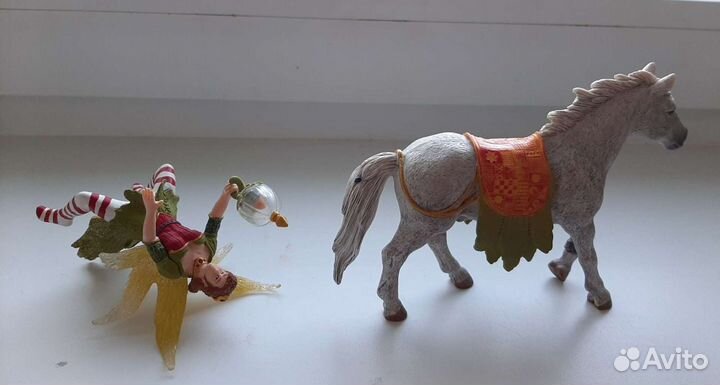 Эльфийка Марвин на лошади Schleich