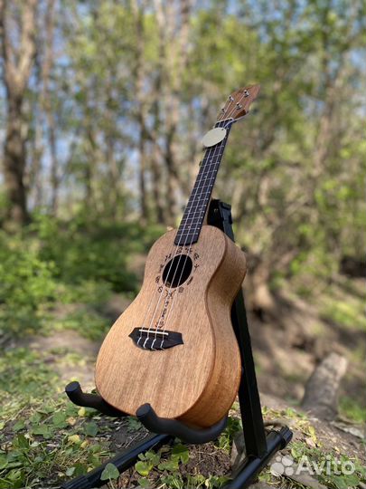 Укулеле Flight DUC 373 концерт новое с комплектом
