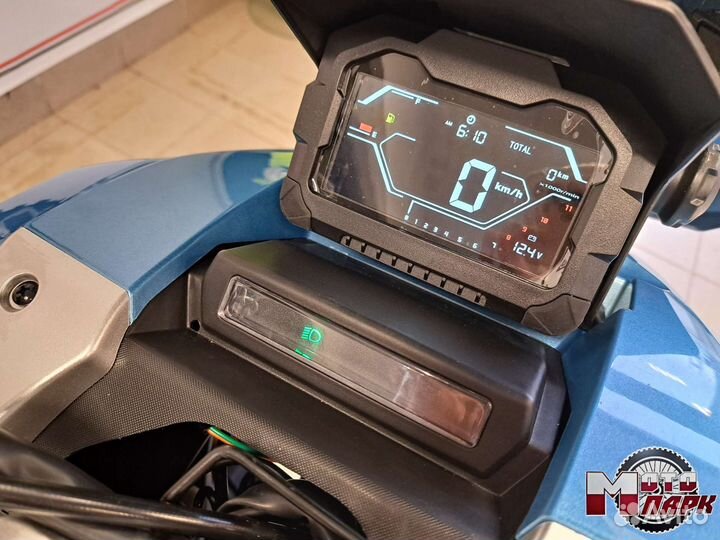 Скутер Tracer Adventure