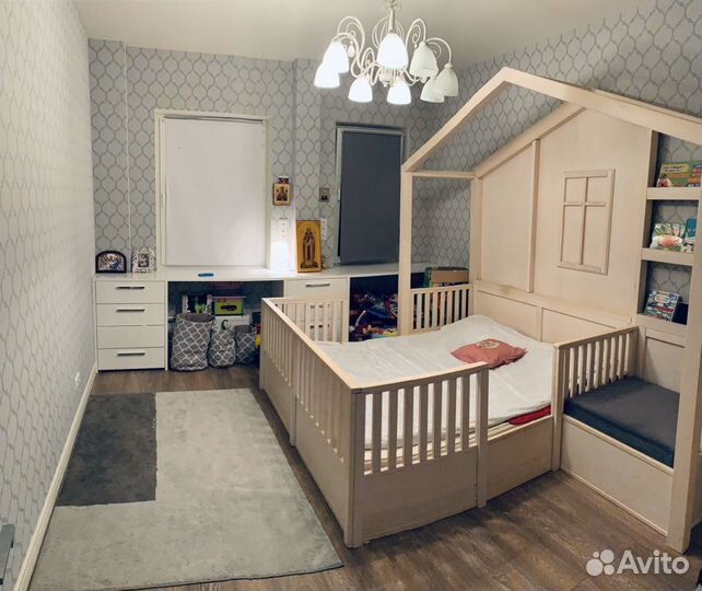 Детская кровать дом