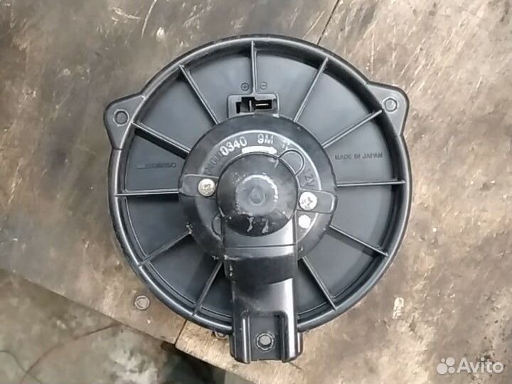 Mitsubishi Pajero II мотор печки