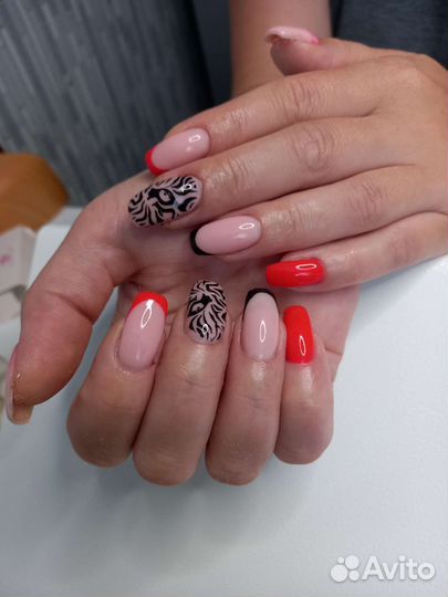 Маникюр и педикюр
