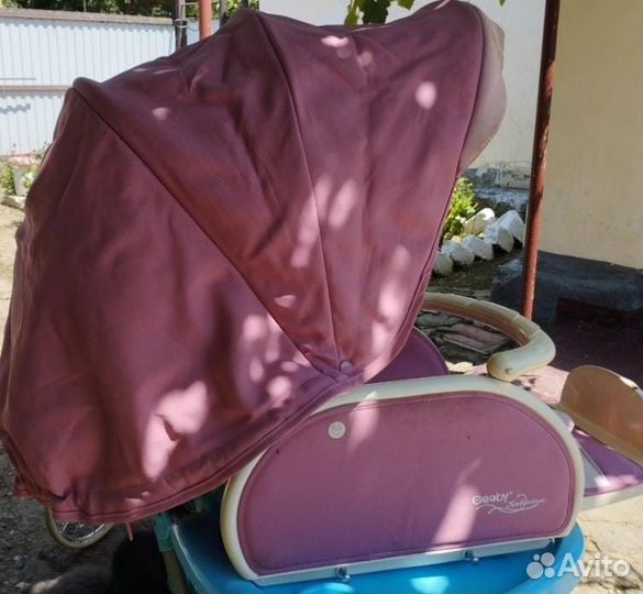 Прогулочная коляска