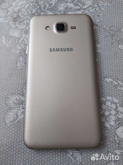 Samsung Galaxy J7 Neo