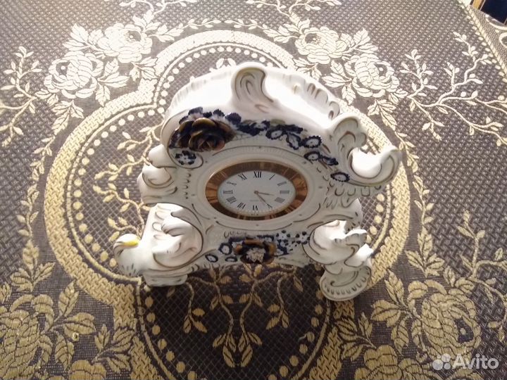 Часы фарфоровые настольные Plaue (Volkstedt)
