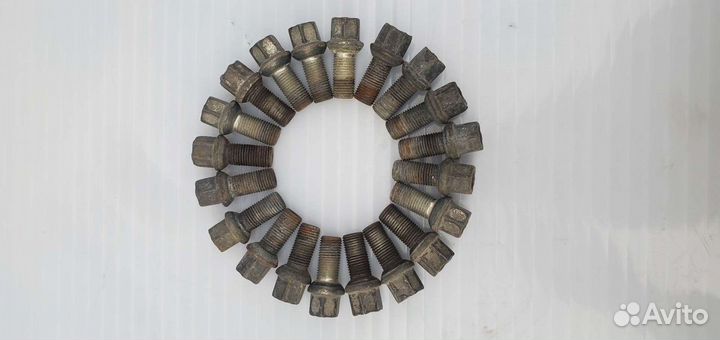 Болты колёсные VAG Volkswagen Audi Skoda Seat