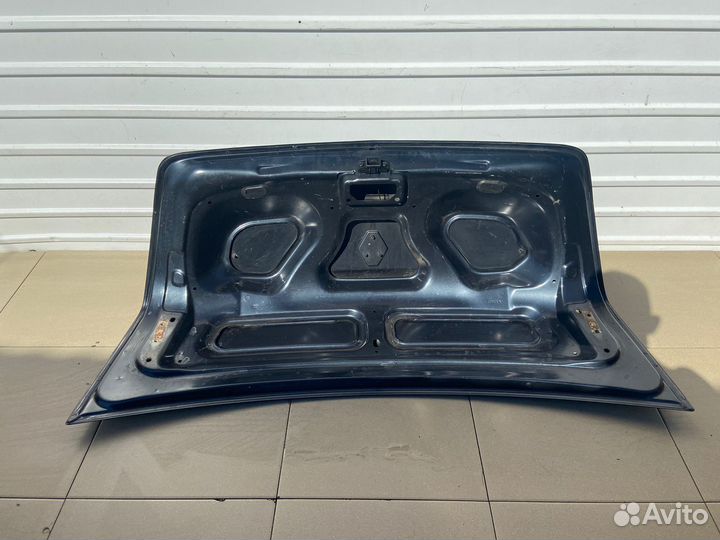 Крышка багажника Renault Logan